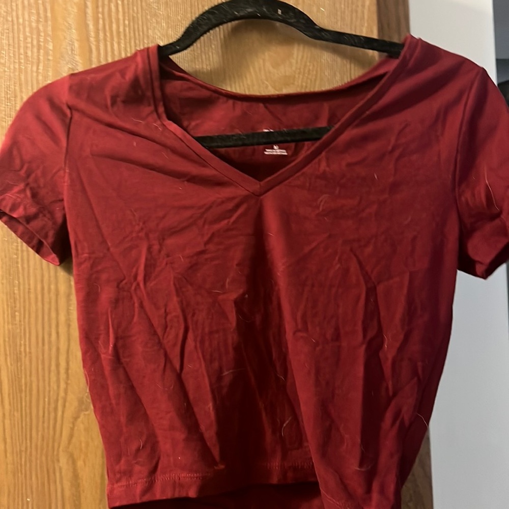 Red crop tshirt